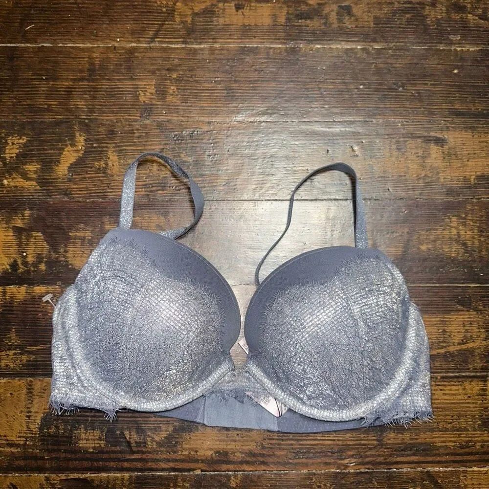 Victoria’s Secret 34D blue lace Dream Angels push-up bra